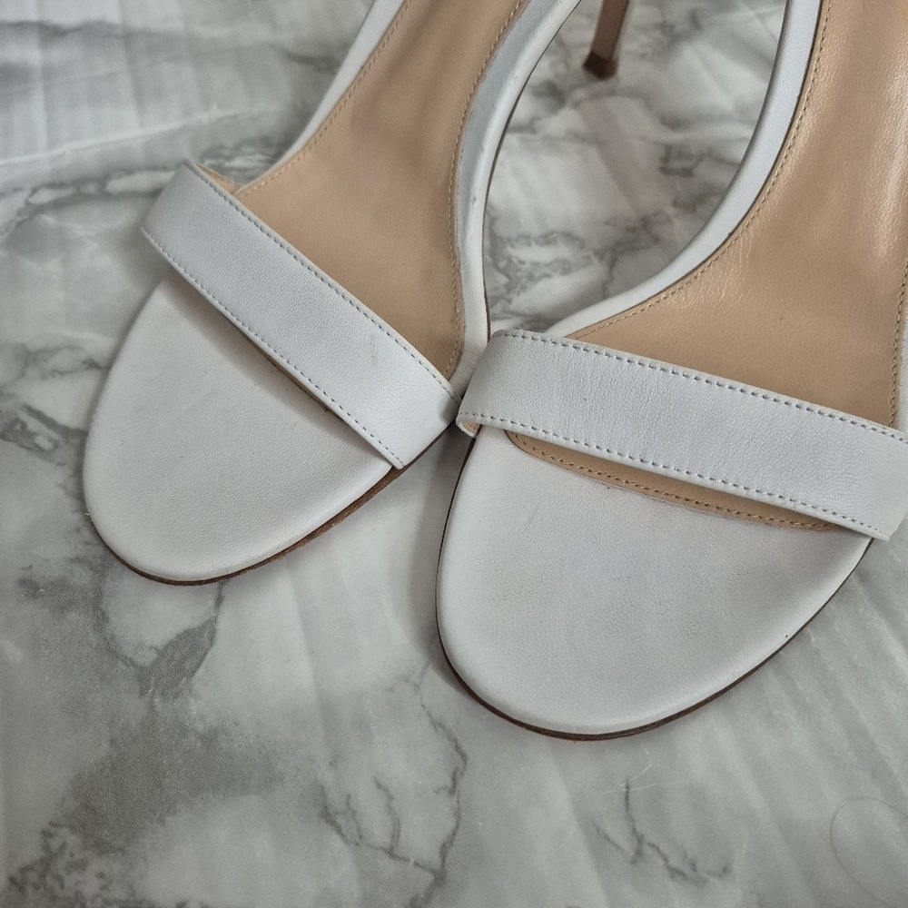 Gianvito Rossi Portofino White Leather Heeled Sandals - Picture 6 of 13